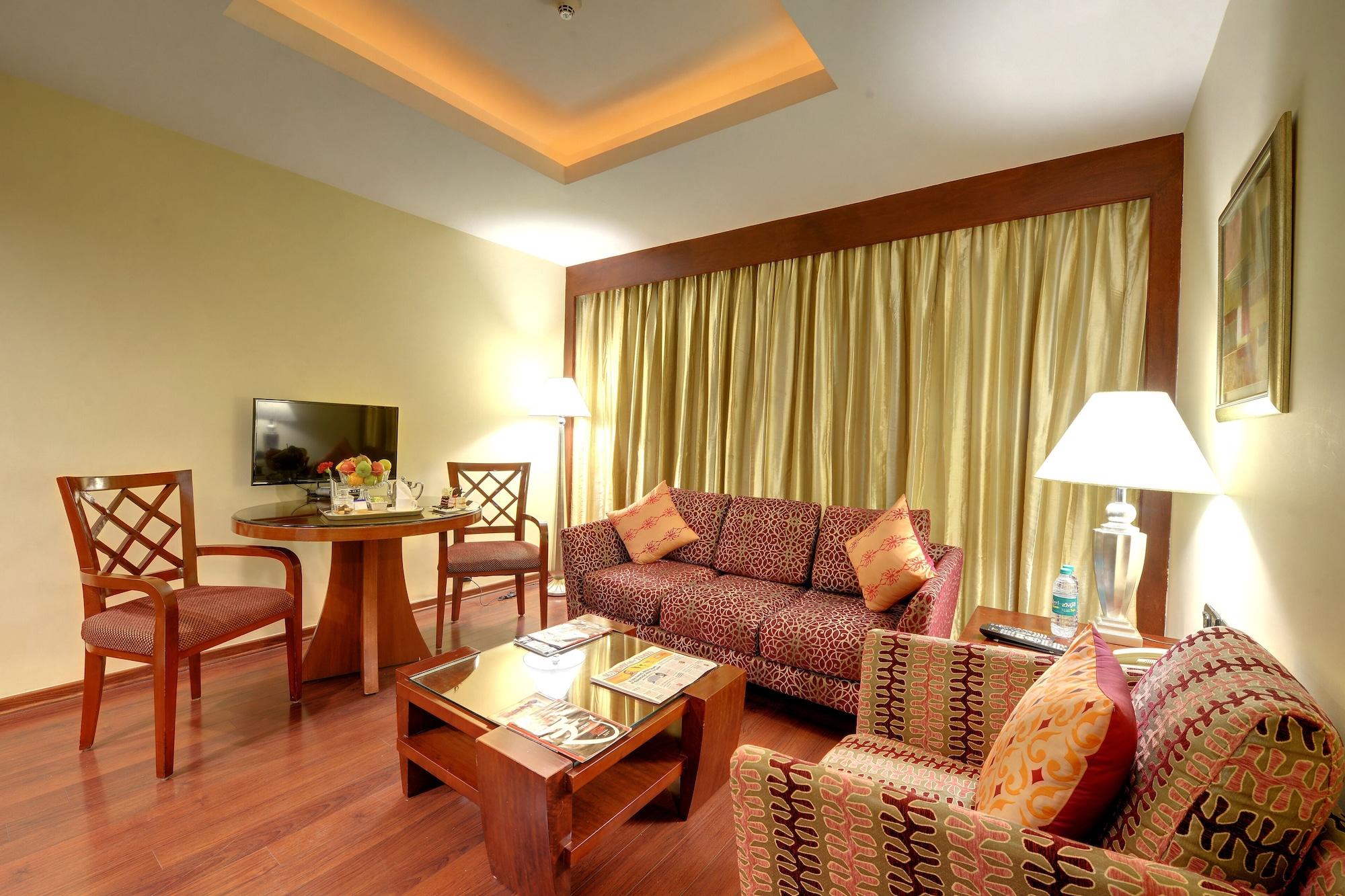 Fortune Select Jp Cosmos, Bengaluru - Member Itc Hotels' Group מראה חיצוני תמונה