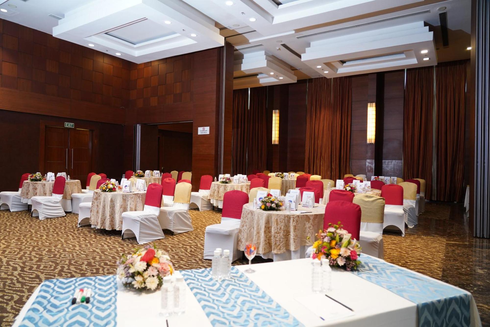 Fortune Select Jp Cosmos, Bengaluru - Member Itc Hotels' Group מראה חיצוני תמונה