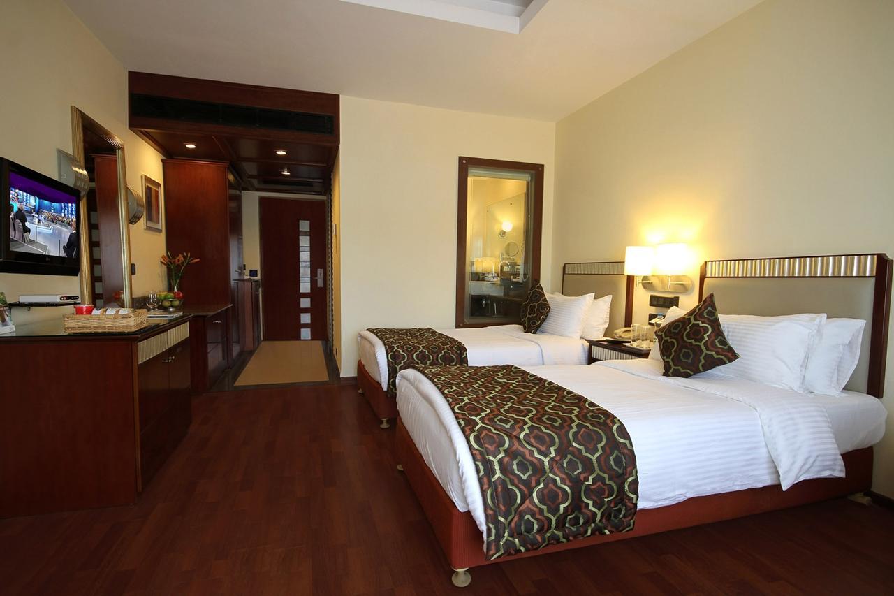 Fortune Select Jp Cosmos, Bengaluru - Member Itc Hotels' Group מראה חיצוני תמונה